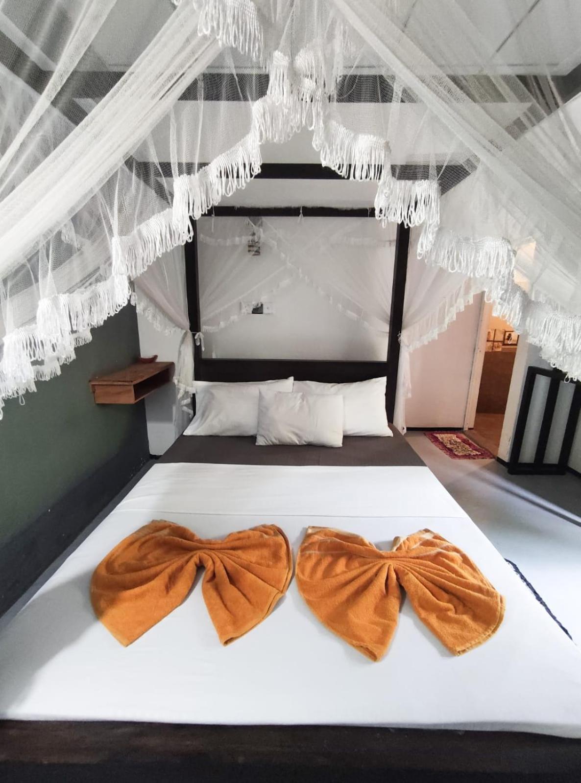 Aurora Midigama Hotell Ahangama Exteriör bild